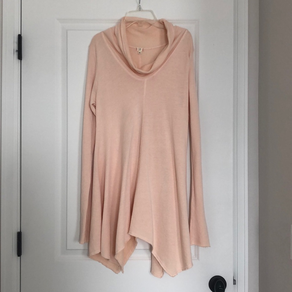 Anthropologie blush top
